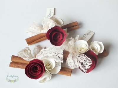 marturii de nunta elegante marturii personalizate batoane scortisoara flori si dantela vintage (Copy)