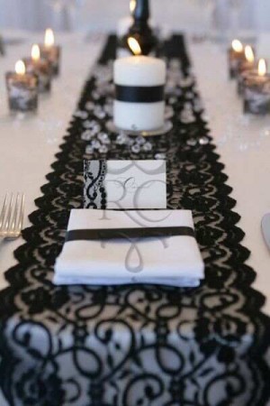 table runner din dantela decor nunta alb negru