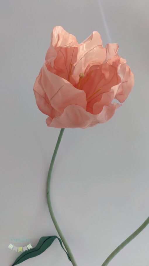 lalea-floare-organza-decor-sedinta-foto-inspiratie-nunta-photobooth-photo-corner-flori