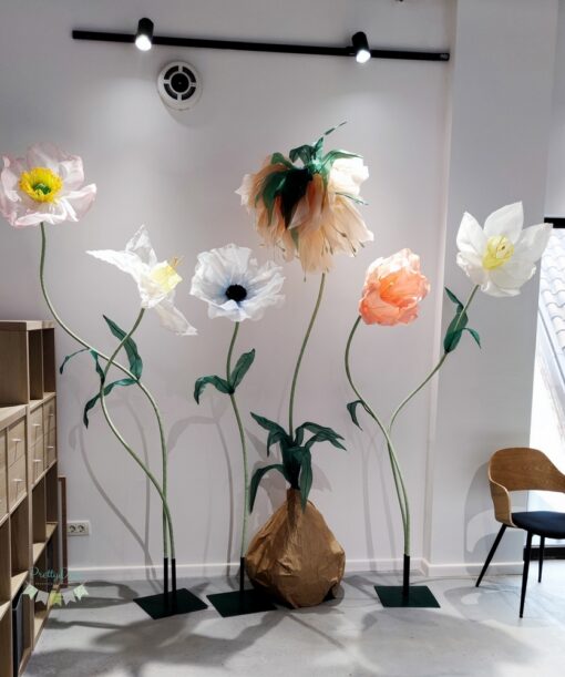 set-flori-sedinta-foto-decor-receptie-galerie-comerciala-flori-uriase-cu-tulpina-photobooth
